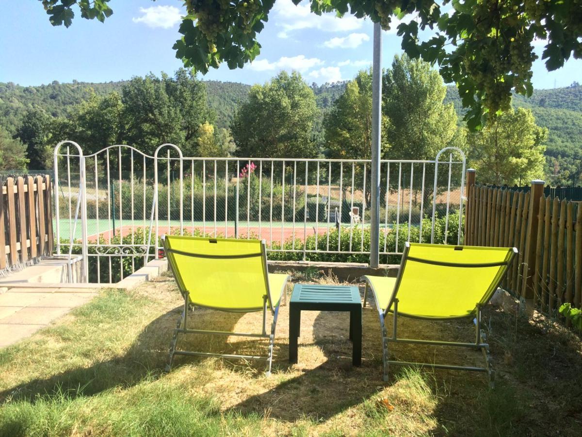 Mazet De Vacances Dans Le Domaine De L'Espai Saint-Martin-de-Brômes Exteriör bild